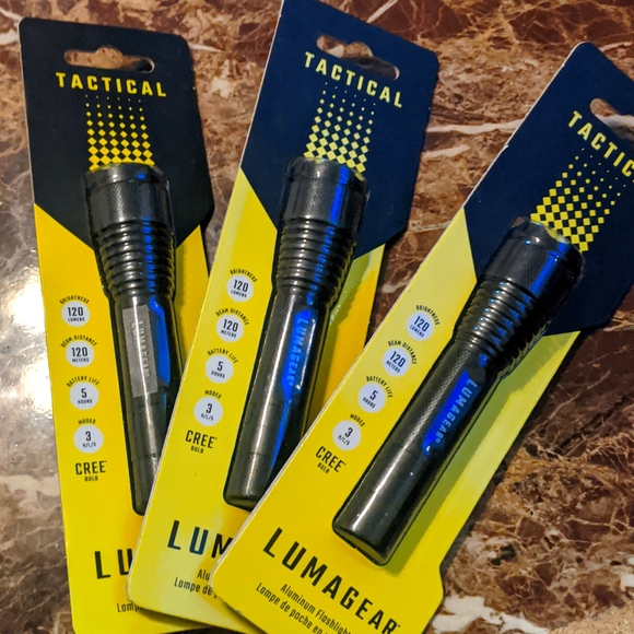Lumagear Aluminum Flashlight - Picture 1 of 2
